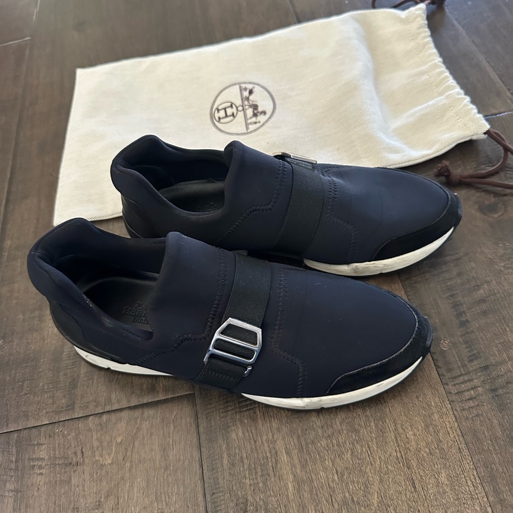 Hermes - Used Women’s Navy Slip-On Sneakers - 37 (sz 7-8)